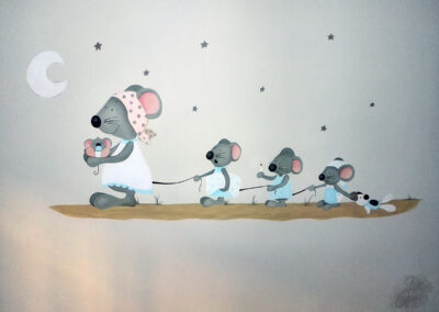 Pintura Mural habitación Infantil, Ratoncitos bebés siguiendo a mamá, Jerez en Cádiz