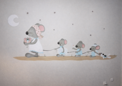 Pintura Mural habitación Infantil, Ratoncitos bebés siguiendo a mamá, Jerez en Cádiz